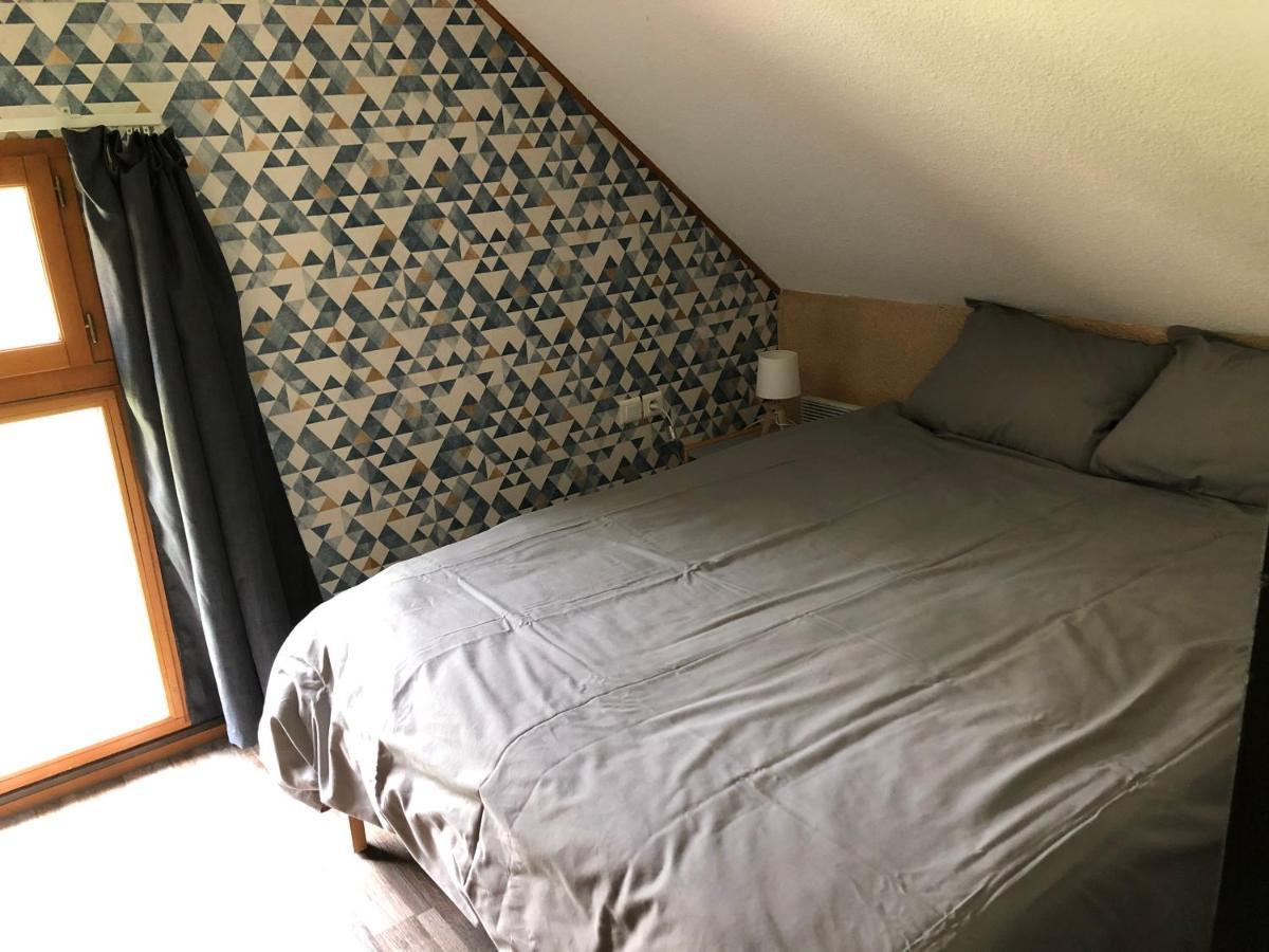 Cottage Chaleureux Dans Domaine Prive Signy-le-Petit 外观 照片