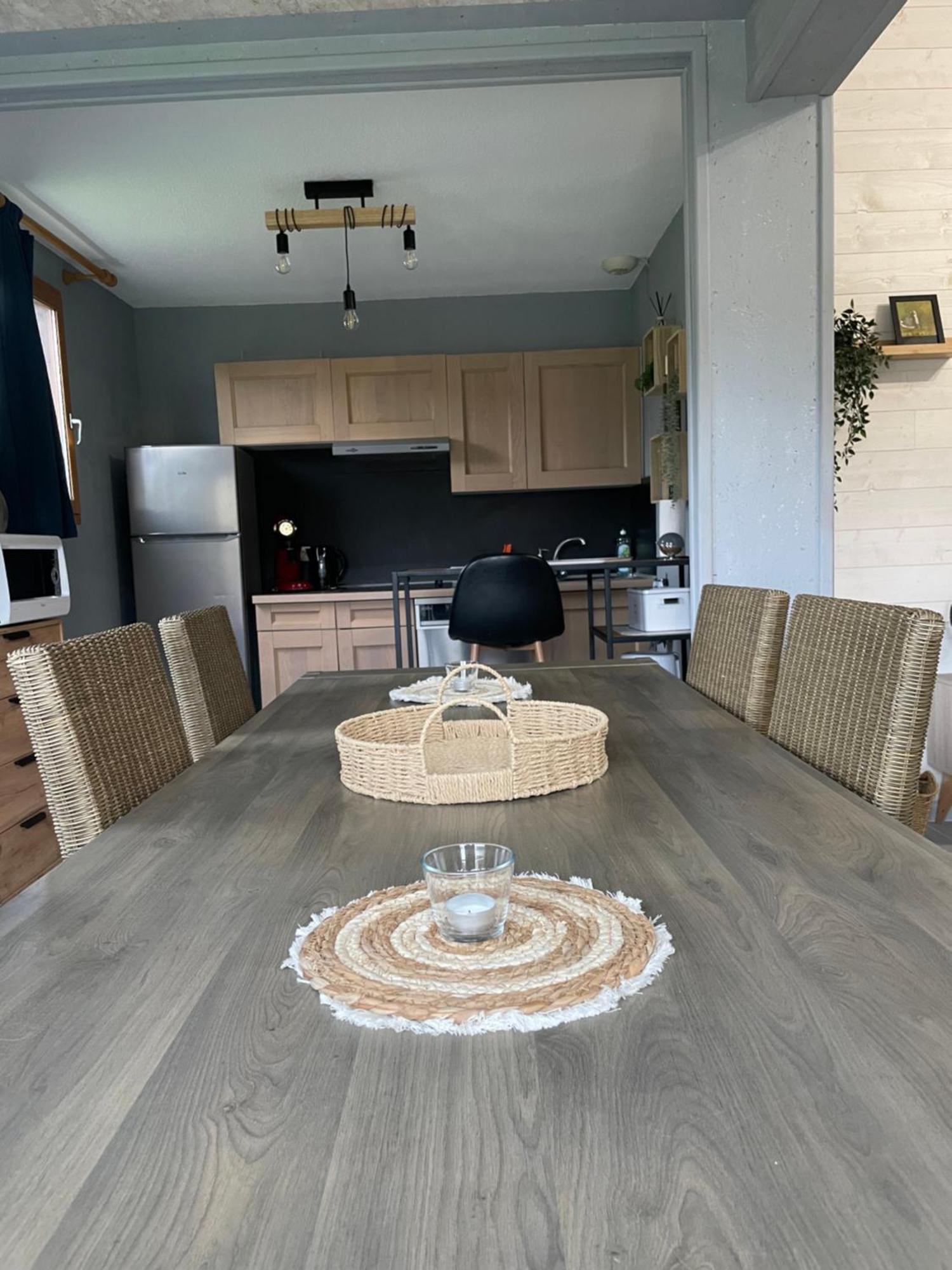 Cottage Chaleureux Dans Domaine Prive Signy-le-Petit 外观 照片