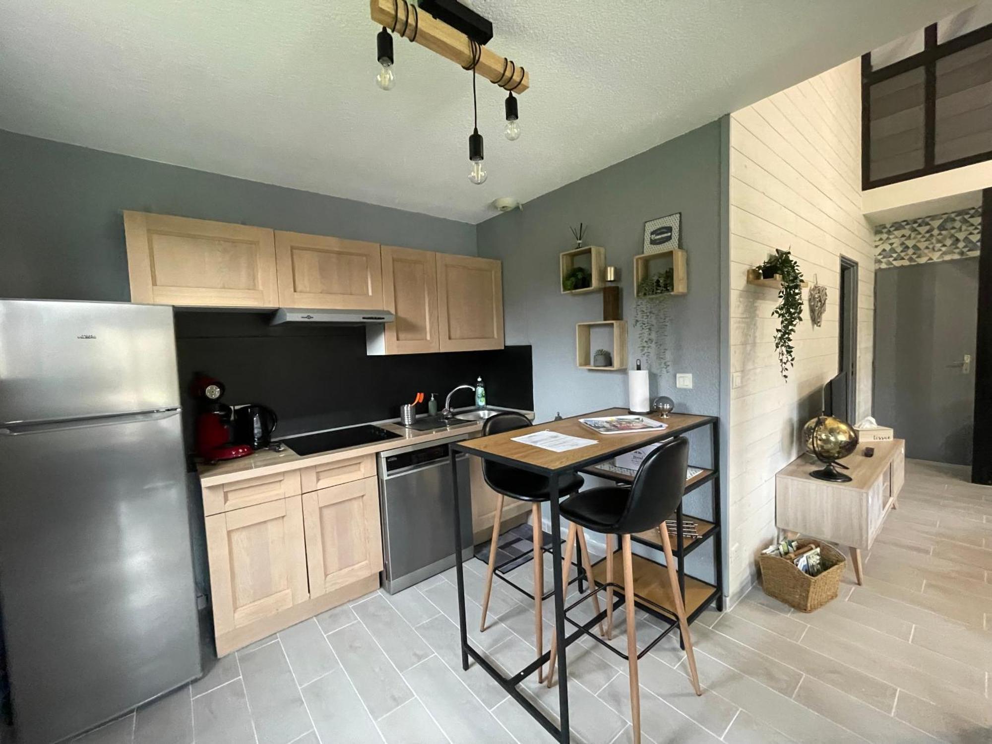 Cottage Chaleureux Dans Domaine Prive Signy-le-Petit 外观 照片