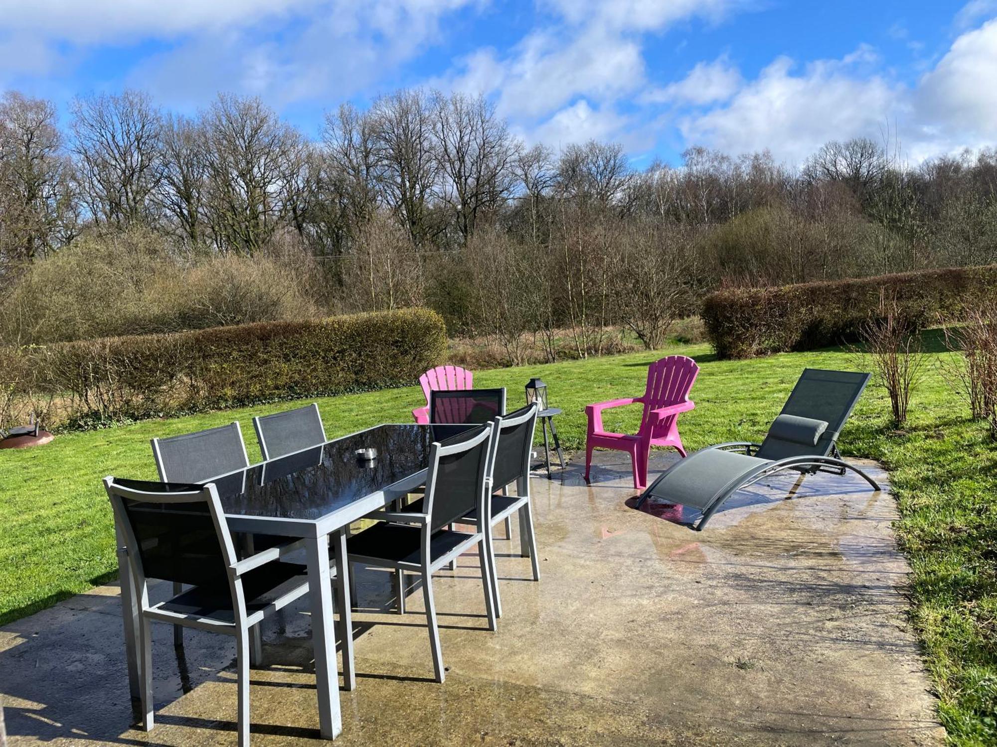 Cottage Chaleureux Dans Domaine Prive Signy-le-Petit 外观 照片